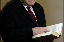 Antonio Gamoneda